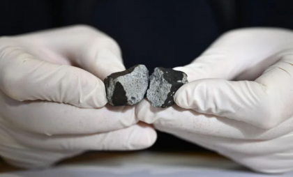Imagini rare cu un meteorit care se prăbușește în fața unei case din Canada - VIDEO
