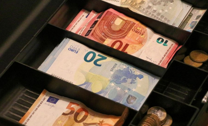 Curs valutar BNM pentru 21 ianuarie. Cât costă astăzi un euro și un dolar - FOTO
