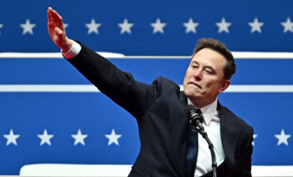 Elon Musk a făcut salutul nazist în discursul ținut după inaugurarea lui Donald Trump - VIDEO
Elon Musk a făcut salutul nazist în discursul ținut după inaugurarea lui Donald Trump - VIDEO