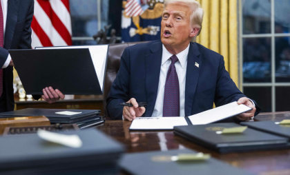 Trump, gata să se răzgândească: Ar reintroduce SUA printre țările OMS, la câteva zile după ce a anunțat retragerea
Trump, gata să se răzgândească: Ar reintroduce SUA printre țările OMS, la câteva zile după ce a anunțat retragerea