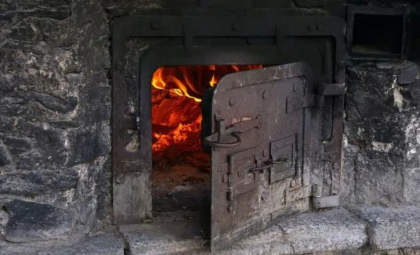 Tragic. O femeie din Edineț - arsă de vie, după ce locuința ei a fost cuprinsă de flăcări. IGSU anunță cauza preliminară a incendiului