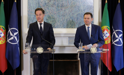Secretarul general al NATO Mark Rutte acuză Rusia, la Lisabona, că încearcă să ”destabilizeze” Alianţa - FOTO