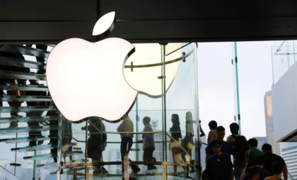 Apple a înregistrat un venit trimestrial record, în ciuda scăderii vânzărilor pe segmentul iPhone
