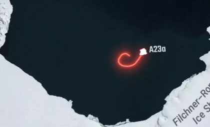 O bucată de gheaţă aproape cât Parisul s-a desprins din cel mai mare aisberg din lume - VIDEO
