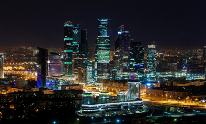 Piaţa imobiliară de lux din Moscova a ajuns să rivalizeze cu cea londoneză graţie averilor repatriate de ruşii bogaţi