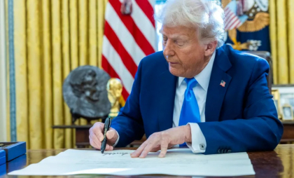 Donald Trump vrea un „acord de pace” cu o țară „care nu poate avea arma nucleară” Donald Trump vrea un „acord de pace” cu o țară „care nu poate avea arma nucleară”
