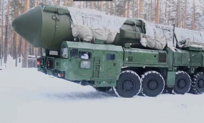 Rusia face exerciţii cu arme nucleare. Imagini cu rachetele Yars desfăşurate pe „rute de patrulare de luptă” - VIDEO Rusia face exerciţii cu arme nucleare. Imagini cu rachetele Yars desfăşurate pe „rute de patrulare de luptă” - VIDEO