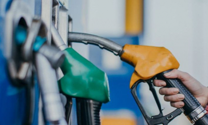 Carburanții continuă să se ieftinescă. Noile prețuri stabilite de ANRE pentru benzină și motorină - FOTO
