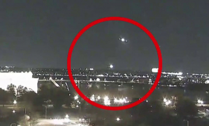 Misterul accidentului aviatic de la Washington se adâncește. Greșeala pe care ar fi făcut-o piloții elicopterului Black Hawk Misterul accidentului aviatic de la Washington se adâncește. Greșeala pe care ar fi făcut-o piloții elicopterului Black Hawk