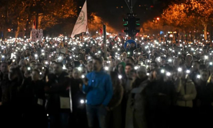 Studenții din Serbia „arată lumii cum să își recapete speranța democratică într-un moment în care aceasta se prăbușește în întreaga lume” – opinie The Guardian Studenții din Serbia „arată lumii cum să își recapete speranța democratică într-un moment în care aceasta se prăbușește în întreaga lume” – opinie The Guardian