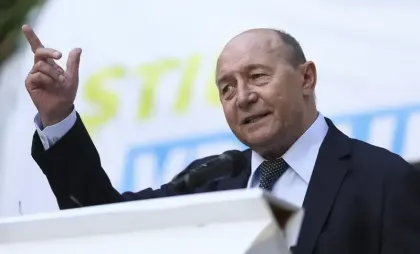 Răspunsul categoric al lui Traian Băsescu, întrebat ce i-ar spune lui Iohannis dacă l-ar avea în față Răspunsul categoric al lui Traian Băsescu, întrebat ce i-ar spune lui Iohannis dacă l-ar avea în față