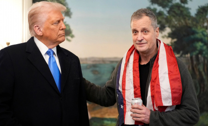 Trump l-a primit imediat la Casa Albă pe americanul eliberat de Rusia: „Ar putea fi o etapă importantă” a încheierii războiului din Ucraina - VIDEO Trump l-a primit imediat la Casa Albă pe americanul eliberat de Rusia: „Ar putea fi o etapă importantă” a încheierii războiului din Ucraina - VIDEO
