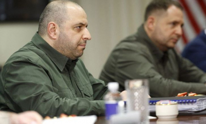 Răspunsul ministrului ucrainean al Apărării pentru șeful Pentagonului după ce acesta a spus că aderarea Ucrainei la NATO e „nerealistă” Răspunsul ministrului ucrainean al Apărării pentru șeful Pentagonului după ce acesta a spus că aderarea Ucrainei la NATO e „nerealistă”