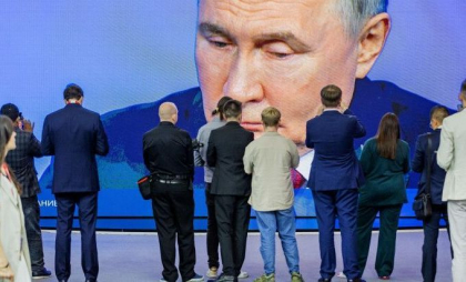 Trump îi oferă lui Putin o cale de a reveni din pustietatea politică (BBC)
Trump îi oferă lui Putin o cale de a reveni din pustietatea politică (BBC)