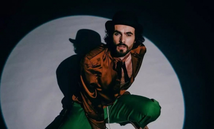 Un artist român a stat izolat 9 luni într-o cabană cu șoareci, fără conexiune cu lumea exterioară: „Învățam să trăiesc într-un ritm complet diferit”
Un artist român a stat izolat 9 luni într-o cabană cu șoareci, fără conexiune cu lumea exterioară: „Învățam să trăiesc într-un ritm complet diferit”