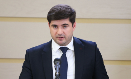 Soția șefului APP și-a dat demisia din funcțiile publice. Roman Cojuhari: „Să nu mai planeze niciun dubiu asupra profesionalismului său” Soția șefului APP și-a dat demisia din funcțiile publice. Roman Cojuhari: „Să nu mai planeze niciun dubiu asupra profesionalismului său”