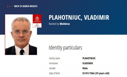 Vladimir Plahotniuc, pe pagina oficială a persoanelor căutate de Interpol. Fostul lider PD apare în baza de date cu „notificare roșie” Vladimir Plahotniuc, pe pagina oficială a persoanelor căutate de Interpol. Fostul lider PD apare în baza de date cu „notificare roșie”