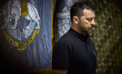 Le Monde: Marea singurătate a lui Volodimir Zelenski. Preşedintele ucrainean este tot mai criticat acasă, iar el își arată oboseala. „Un om consumat de război”