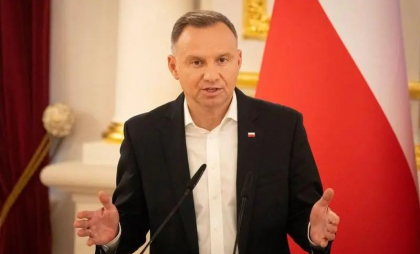 Președintele Poloniei spune că a primit asigurări de la SUA că nu își vor reduce numărul trupelor în Europa de Est Președintele Poloniei spune că a primit asigurări de la SUA că nu își vor reduce numărul trupelor în Europa de Est