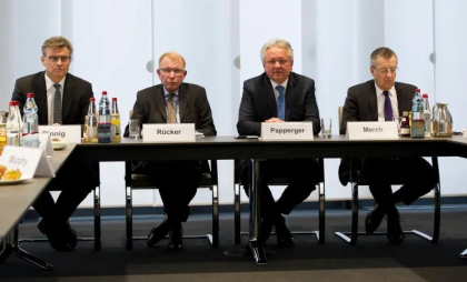 Șeful Rheinmetall afirmă că țările europene au rămas la „masa copiilor” în negocierile de pace pentru Ucraina. Ce spune că a devenit „foarte clar” Șeful Rheinmetall afirmă că țările europene au rămas la „masa copiilor” în negocierile de pace pentru Ucraina. Ce spune că a devenit „foarte clar”