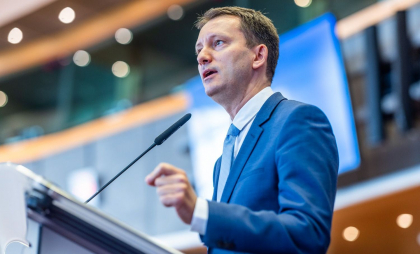 Ce sumă, din 1,9 miliarde de euro, va fi sub formă de grant nerambursabil și cât va trebui Moldova să reîntoarcă UE? Explicațiile lui Siegfried Mureșan, la emisiunea În Profunzime Ce sumă, din 1,9 miliarde de euro, va fi sub formă de grant nerambursabil și cât va trebui Moldova să reîntoarcă UE? Explicațiile lui Siegfried Mureșan, la emisiunea În Profunzime