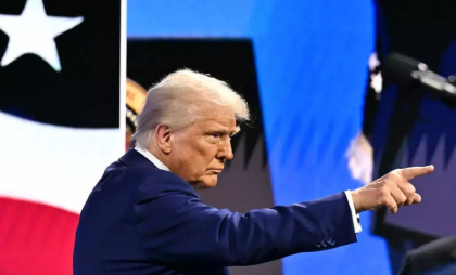 Trump avertizează că al Treilea Război Mondial nu este aşa departe, dar nu se va întâmpla în timpul mandatului său Trump avertizează că al Treilea Război Mondial nu este aşa departe, dar nu se va întâmpla în timpul mandatului său