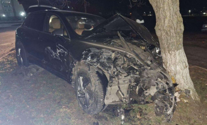 Accident violent la Soroca. Două mașini - grav avariate, după ce s-au lovit puternic. Imagini de la locul impactului - FOTO Accident violent la Soroca. Două mașini - grav avariate, după ce s-au lovit puternic. Imagini de la locul impactului - FOTO