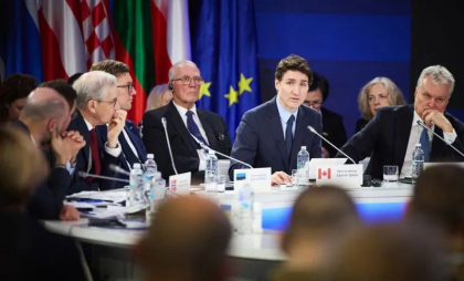 Treisprezece lideri occidentali, prezenți la Kiev. Volodimir Zelenski anunță că i-a trimis lui Donald Trump o listă cu momentele în care Putin și-a încălcat cuvântul Treisprezece lideri occidentali, prezenți la Kiev. Volodimir Zelenski anunță că i-a trimis lui Donald Trump o listă cu momentele în care Putin și-a încălcat cuvântul
