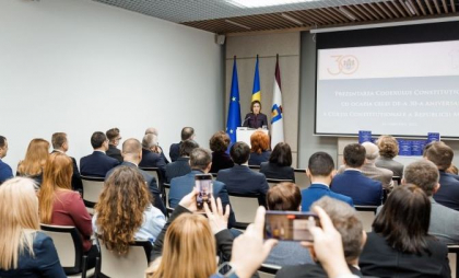 La 30 de ani de la înființarea Curții Constituționale a fost lansată cea de-a doua ediție a CODEX-ului Constituțional. Maia Sandu: „Reflectă determinarea noastră de a avansa pe drumul aderării la UE” - FOTO