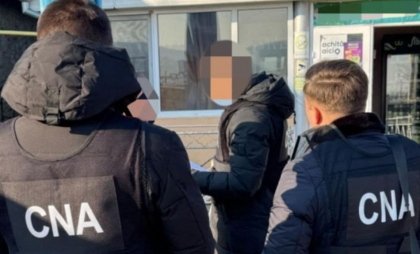Percheziții la Cahul. Un membru al unui partid politic - cercetat într-un dosar de corupere a alegătorilor. Ce a făcut acesta în campania electorală din 2024 - FOTO Percheziții la Cahul. Un membru al unui partid politic - cercetat într-un dosar de corupere a alegătorilor. Ce a făcut acesta în campania electorală din 2024 - FOTO