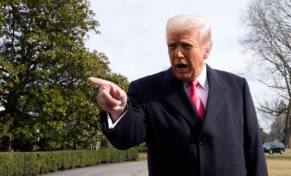 Administraţia Trump creează un registru pentru imigranţii ilegali. Amenzi sau chiar închisoare pentru cei care nu se înregistrează Administraţia Trump creează un registru pentru imigranţii ilegali. Amenzi sau chiar închisoare pentru cei care nu se înregistrează