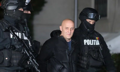 Horaţiu Potra şi alte două persoane, mandate de arestare în lipsă în dosarul în care au avut loc percheziţii la apropiaţi ai lui Călin Georgescu. Alte 16 persoane, arestate preventiv
Horaţiu Potra şi alte două persoane, mandate de arestare în lipsă în dosarul în care au avut loc percheziţii la apropiaţi ai lui Călin Georgescu. Alte 16 persoane, arestate preventiv