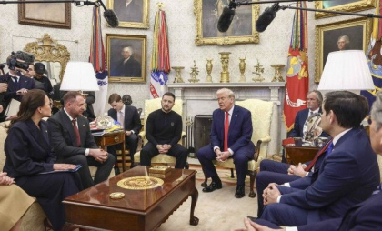 Presa rusă, prezentă la discuțiile din Biroul Oval. Agenții occidentale ca AP și Reuters au fost excluse Presa rusă, prezentă la discuțiile din Biroul Oval. Agenții occidentale ca AP și Reuters au fost excluse