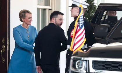 Echipa Casei Albe „i-a întins o cursă” lui Volodimir Zelenski în Biroul Oval, crede un diplomat britanic