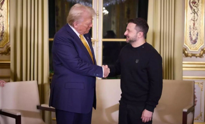 Înainte să se certe cu Donald Trump și să fie dat afară de la Casa Albă, Zelenski i-a oferit un cadou special președintelui american - FOTO