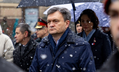 „Este datoria noastră să transmitem lecția de curaj și unitate”. Premierul Dorin Recean despre războiul de pe Nistru „Este datoria noastră să transmitem lecția de curaj și unitate”. Premierul Dorin Recean despre războiul de pe Nistru