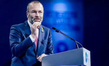 Liderul PPE avertizează că „Europa este pe cont propriu” și vrea „o armată europeană”: „Dacă SUA nu mai e un partener de încredere, de ce ne mai cumpărăm arme de la ei?”