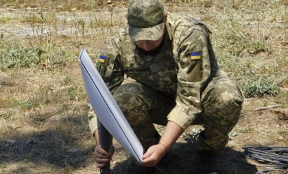 UE caută soluții pentru a oferi Ucrainei acces la comunicații prin satelit, pentru a înlocui serviciile Starlink ale lui Elon Musk UE caută soluții pentru a oferi Ucrainei acces la comunicații prin satelit, pentru a înlocui serviciile Starlink ale lui Elon Musk