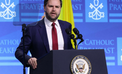 JD Vance: „Cel mai bun mijloc de a împiedica o nouă invazie a Rusiei este ca SUA să fie lăsate să câştige bani în Ucraina” - VIDEO
