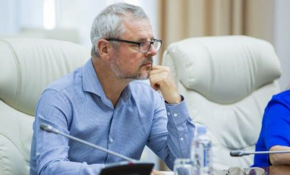 „Soluții tare anapoda.” Premierul - nemulțumit de unele decizii ale ministerului Culturii privind ruinarea monumentelor istorice. Ce i-a cerut Dorin Recean lui Sergiu Prodan