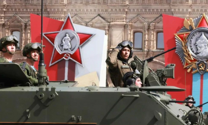 Șase persoane reținute în România pentru trădare: Negociau ieșirea din NATO cu agenți ai Rusiei Șase persoane reținute în România pentru trădare: Negociau ieșirea din NATO cu agenți ai Rusiei