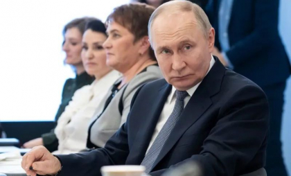 Putin promite că nu se va retrage din Ucraina și îl amenință pe Macron: „Uită cum a sfârșit Napoleon”