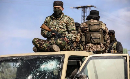 Siria cuprinsă de noi violențe: Peste 70 de persoane ucise în ciocniri între rebelii care au preluat puterea și forțele loiale fostului președinte
