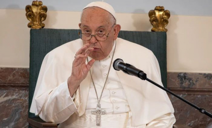 Vești îmbucurătoare de la Vatican. Papa Francisc răspunde bine la tratament Vești îmbucurătoare de la Vatican. Papa Francisc răspunde bine la tratament