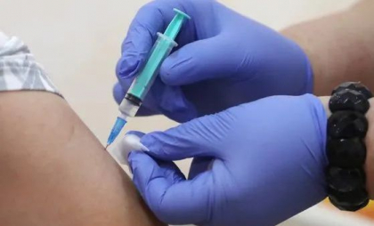 Decizia Curții de Justiție a Uniunii Europene: Medicii care au recomandat vaccinarea anti-COVID sunt responsabili civil și penal pentru consecințe