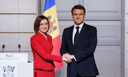 Maia Sandu, după întâlnirea cu Emmanuel Macron: „În vremuri dificile, Franța ne este alături – sprijinindu-ne să ne protejăm pacea, să ne întărim securitatea și să ne apropiem de Uniunea Europeană” - FOTO/VIDEO Maia Sandu, după întâlnirea cu Emmanuel Macron: „În vremuri dificile, Franța ne este alături – sprijinindu-ne să ne protejăm pacea, să ne întărim securitatea și să ne apropiem de Uniunea Europeană” - FOTO/VIDEO
