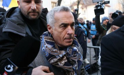 Decizia CCR la contestația lui Călin Georgescu anticipată de un fost judecător al Curții. „Nu va fi nicio surpriză”
Decizia CCR la contestația lui Călin Georgescu anticipată de un fost judecător al Curții. „Nu va fi nicio surpriză”