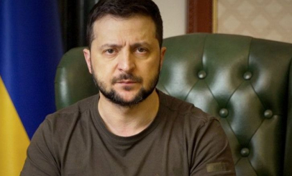 Zelenski cere eliberarea prizonierilor ca măsură de construire a încrederii cu Rusia: „Ar putea deveni un pas esenţial”
Zelenski cere eliberarea prizonierilor ca măsură de construire a încrederii cu Rusia: „Ar putea deveni un pas esenţial”