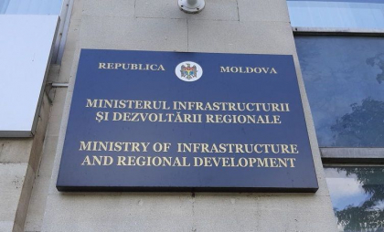 Răspunsul MIDR la acuzațiile operatorilor de transport din cadrul APOTA: „Schimbările trebuie să se facă pentru oameni, nu pentru interesele unor grupuri” Răspunsul MIDR la acuzațiile operatorilor de transport din cadrul APOTA: „Schimbările trebuie să se facă pentru oameni, nu pentru interesele unor grupuri”