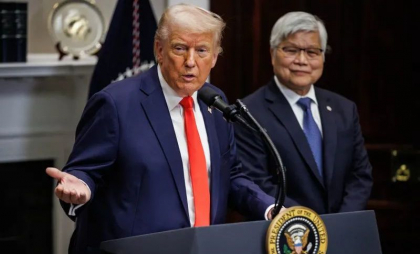 Trump face Europa măreață din nou. El nu va fi laureat niciodată cu Premiul Nobel pentru Pace. Însă are șanse mari la premiul Charlemagne, scrie Financial Times